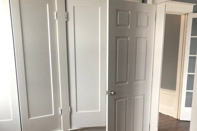 Photo - 2809 Main St Unit 3