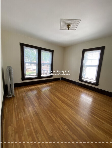 Photo - 211 Holland St Unit 2