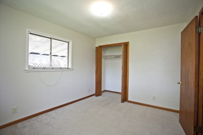 Photo - ***138 N. B Street***