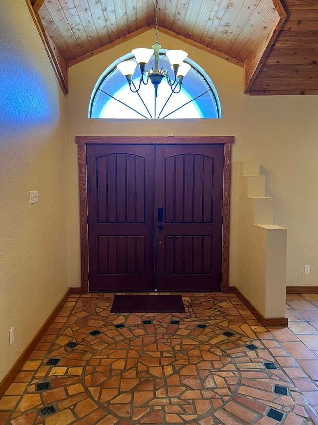 Photo - ** Spacious Retreat in Terra Estates II **