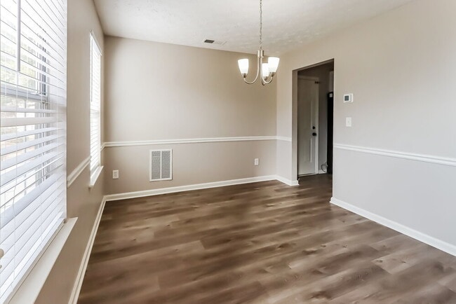 Photo - 1456 Pebble Ridge Ln