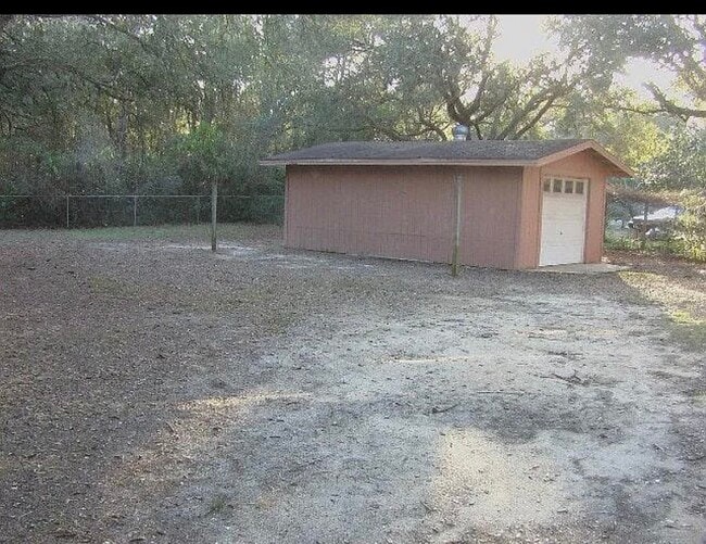 Photo - 277 Grandview Ave