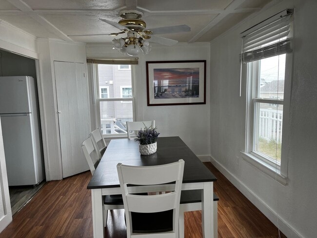 Photo - 432 North End Blvd