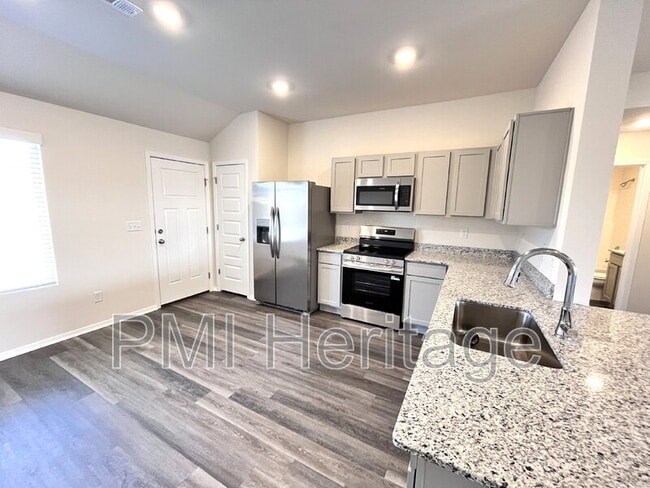 Photo - 2721 Elliott St