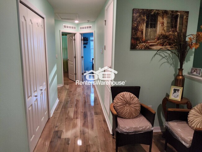 Photo - 10569 Madrone Cove Ct