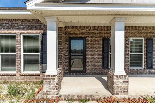 Photo - 303 Merlin Ct