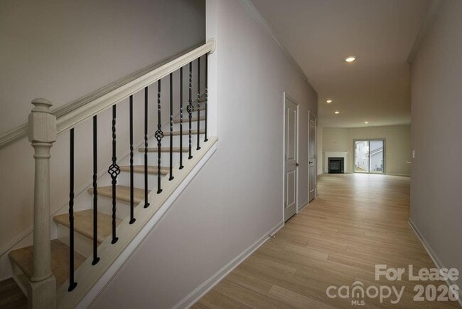 Photo - 1709 Heron Ct