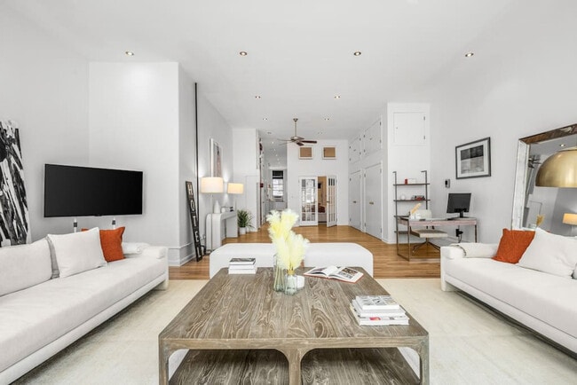 Building Photo - 508 Broadway Rental