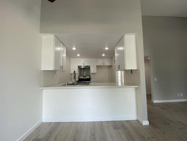 Photo - 181 N Richmont Dr