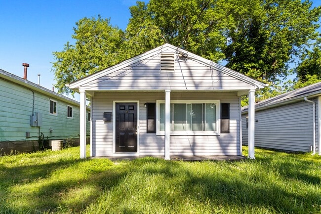 Photo - 113 Maplewood St House