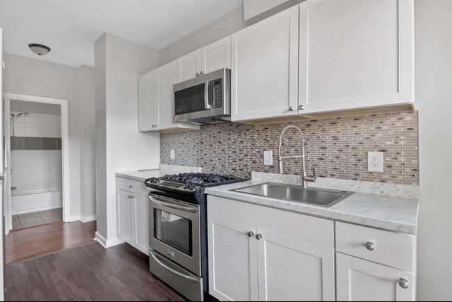 Photo - 35 McAdoo Ave Unit 1