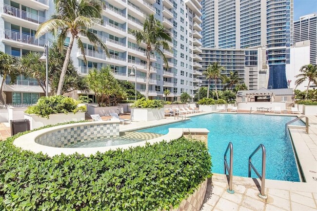 Photo - 1111 Brickell Bay Dr Condominio Unidad 205