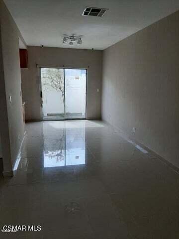 Photo - 7337 Balboa Blvd