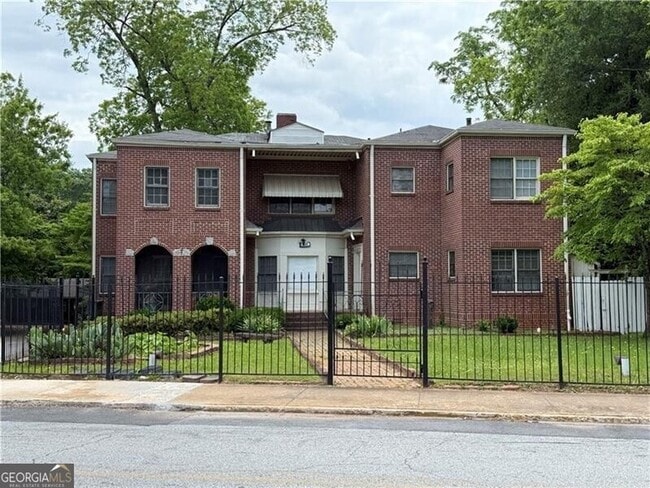 Building Photo - 3548 E Main St Unit 9