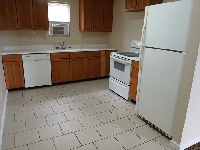 Photo - 321 E Mill St