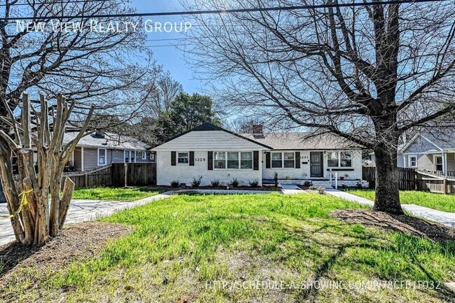 Photo - 1229 Effingham Rd