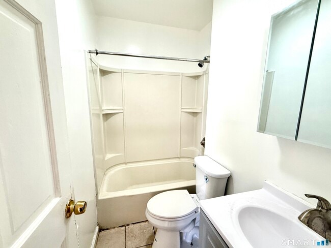 Photo - 202 6th St Unit 1st Fl