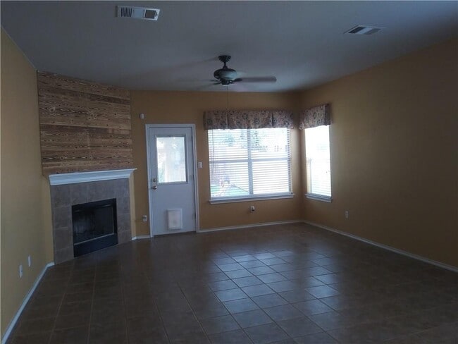 Photo - 9308 Brandts Wood St