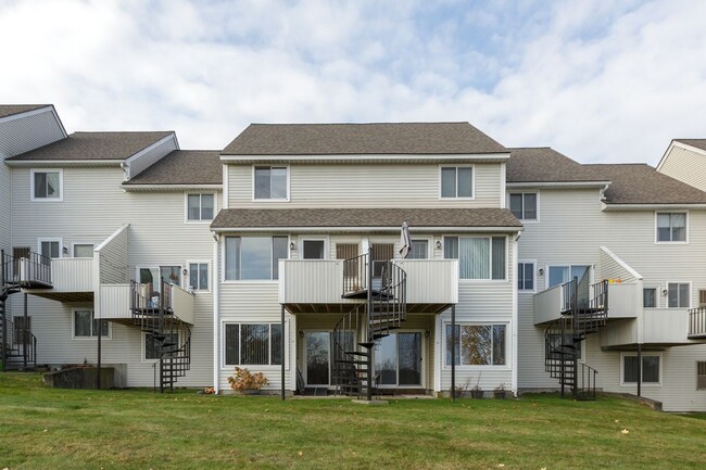 Building Photo - 100 Merrimack Ave Rental