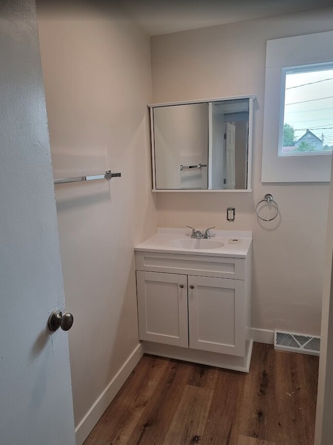 Photo - 210 N 15th St