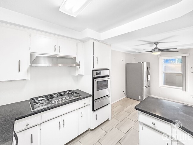 Photo - Stunning 2BD/2BA W/ Updated Kitchen, A/C, ...