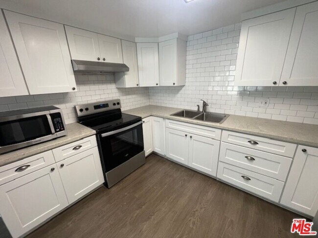 Photo - 3320 Pacific Ave Unidad 3