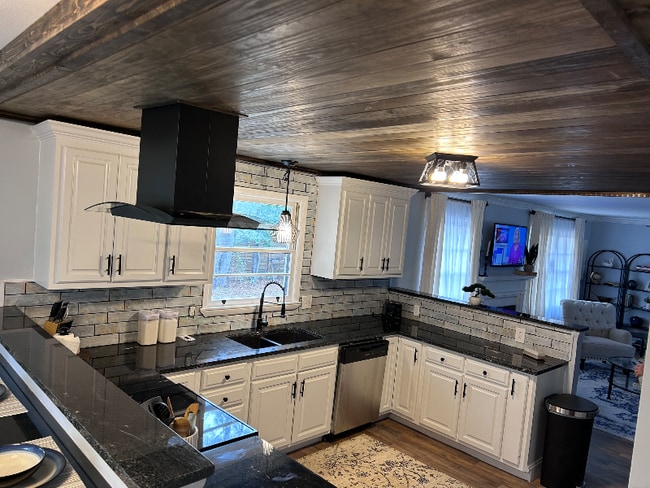 Photo - 3202 Whitesburg Dr