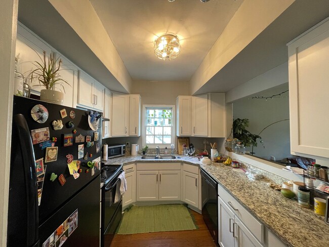 Photo - 183 Smith St Unit A