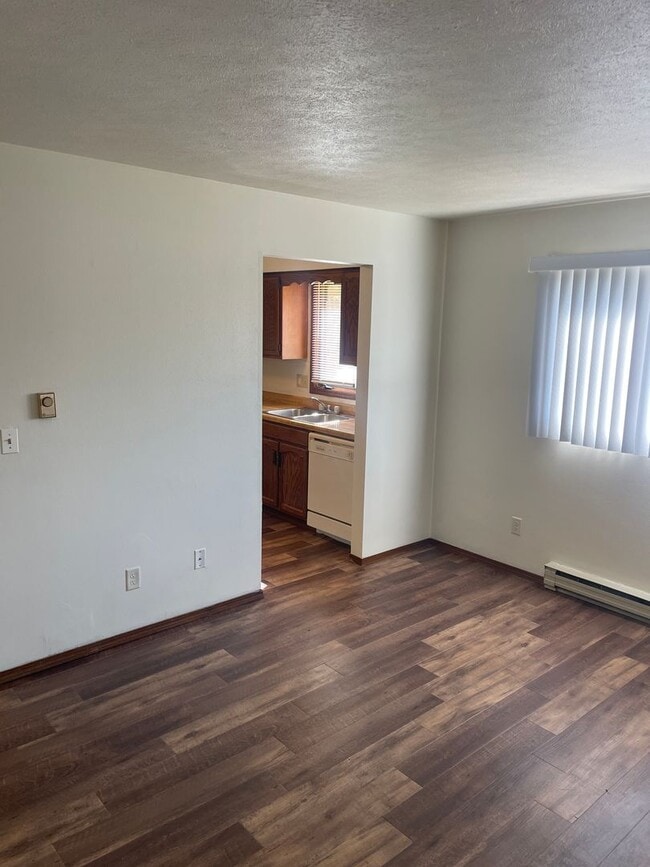 Photo - Immaculate Updated 2 Bedroom 1 bathroom