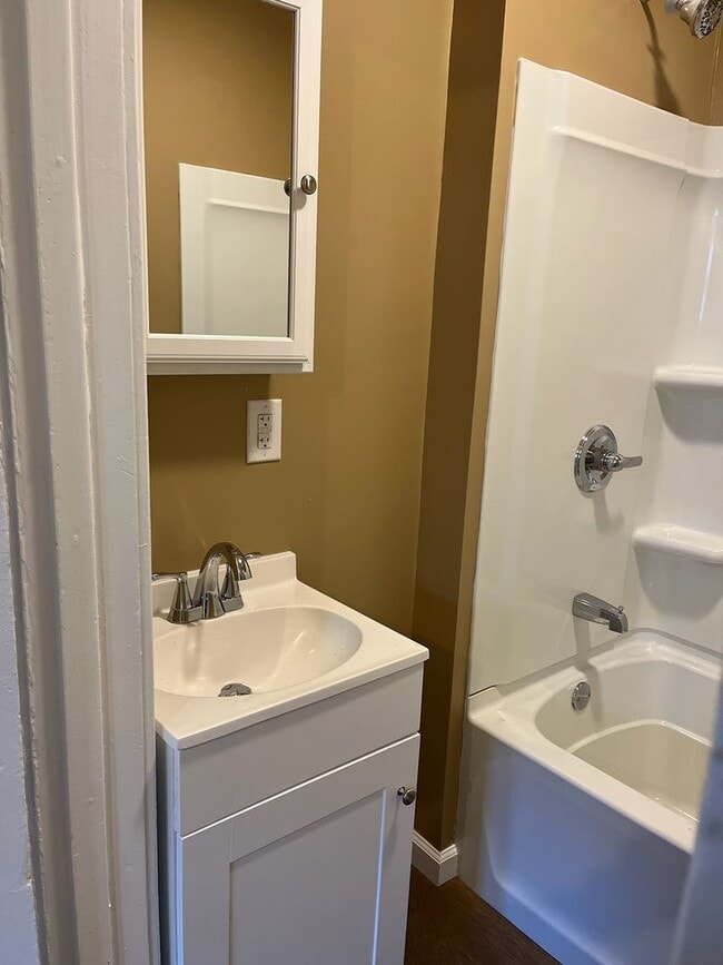 Photo - Large 4 Bedroom House