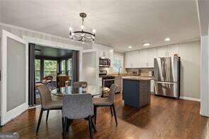 Photo - 3235 Woodview Dr SE