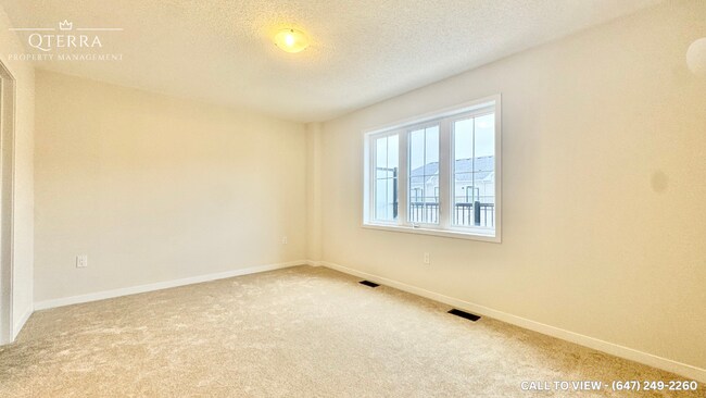 Photo - 43 Kingbird Cmn