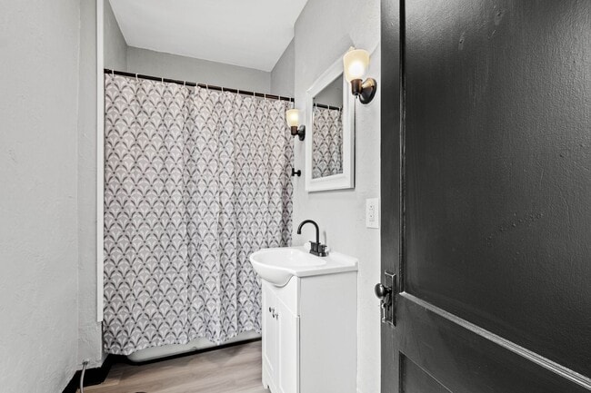 Photo - Stunning 2 bedroom home in Homestead available August 1!