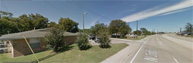 Photo - 401 N Third St