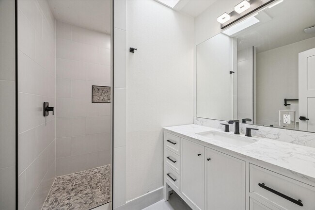 Photo - 13062 Trail Hollow Dr Unidad 3062