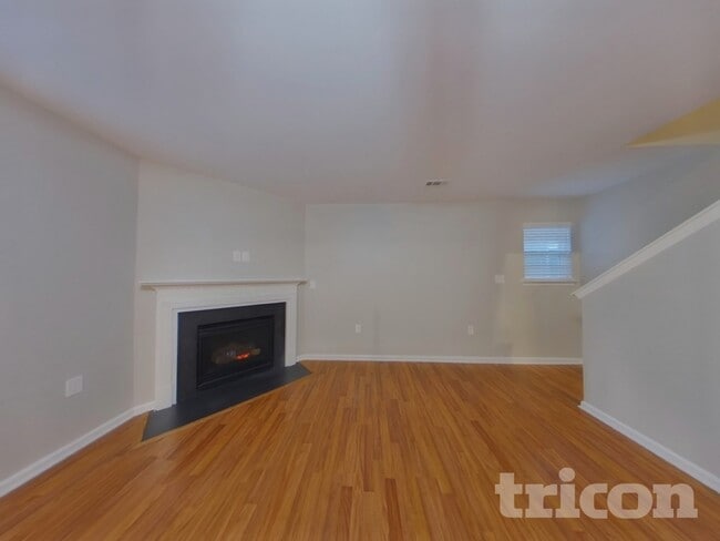 Photo - 2848 Village Center Dr