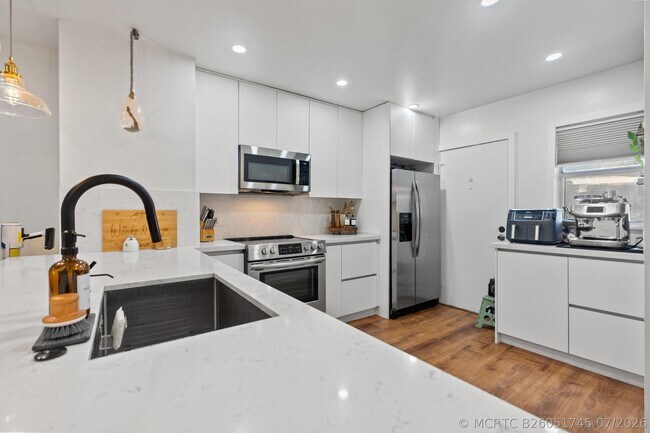 Photo - 6361 N Falls Cir Dr Unit 305