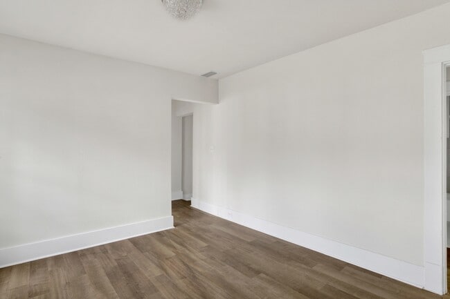 Photo - 1009 Miami St