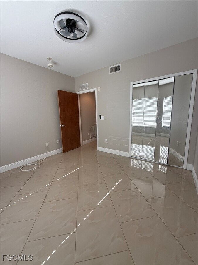 Photo - 8555 Bernwood Cove Loop Unidad 103