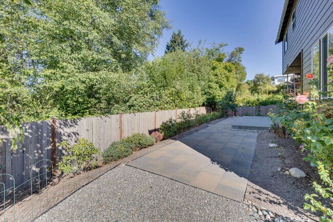 Photo - Stunning & Spacious Lynnwood Rental Available Now!