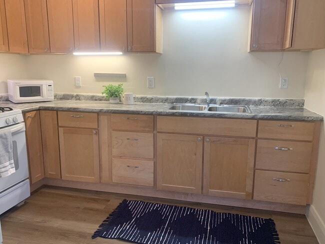 Photo - 2739 Girard Ave S