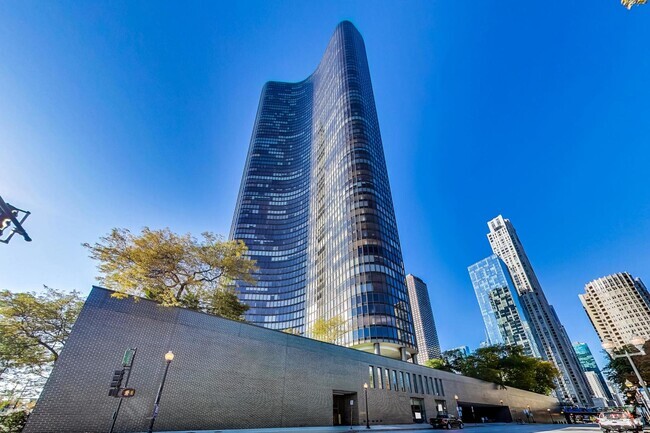 Building Photo - 505 N Lake Shore Dr Unit 6404 Rental