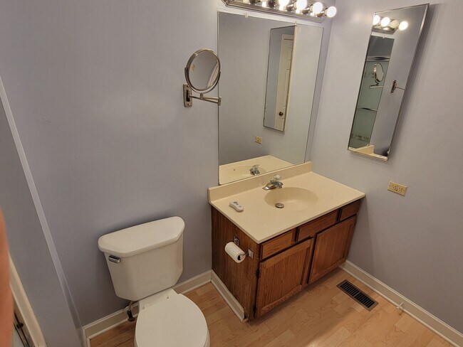 Photo - 2116 Rugen Rd