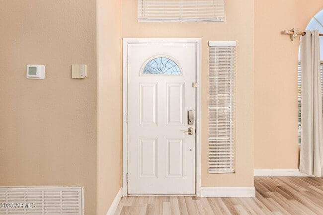 Photo - 1110 N Aspen Dr