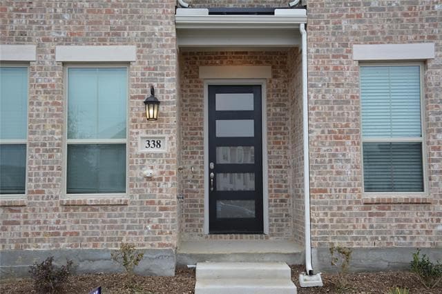 Photo - 338 Almanor St