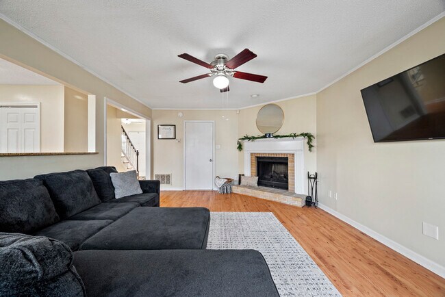 Photo - 1112 Turtle Rock Trce