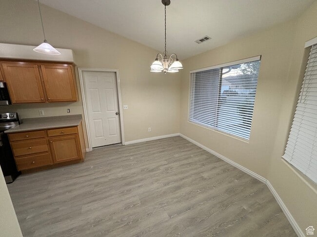 Photo - Beautiful Canyon Terrace Estates Home!