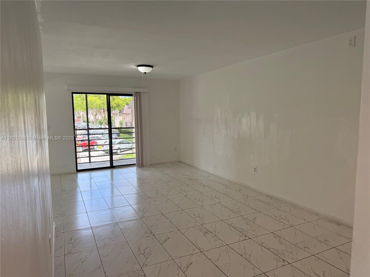 Photo - 20825 NE 8th Ct Unidad 203-19
