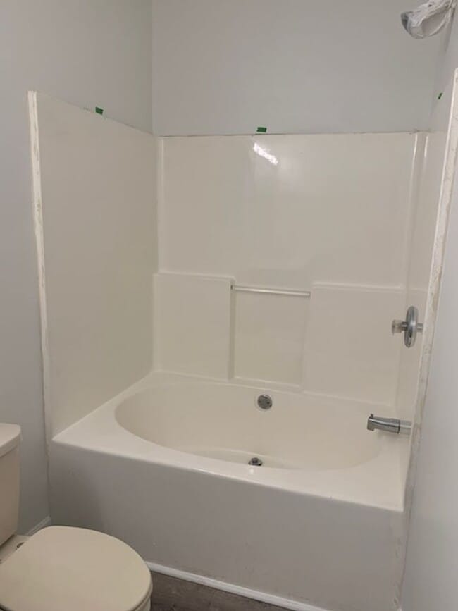 Photo - Awesome & Affordable - 3br/3bth Near Meharry, Midtown, & Downtown!!