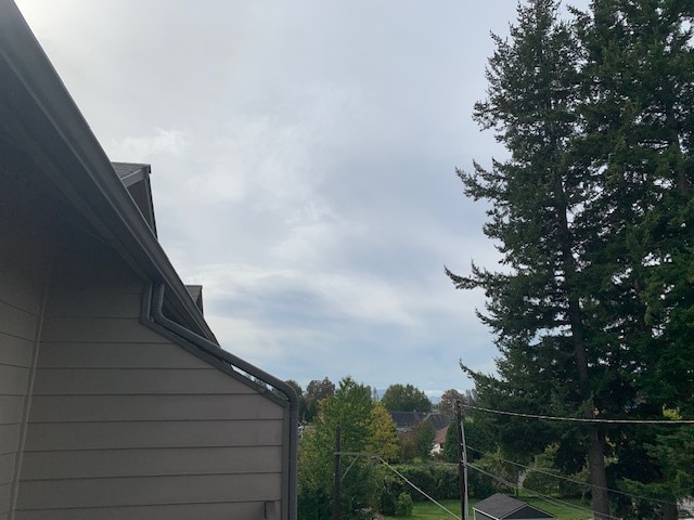 Vista desde la terraza de la línea de árboles - 1991 Alder St Unidad 203